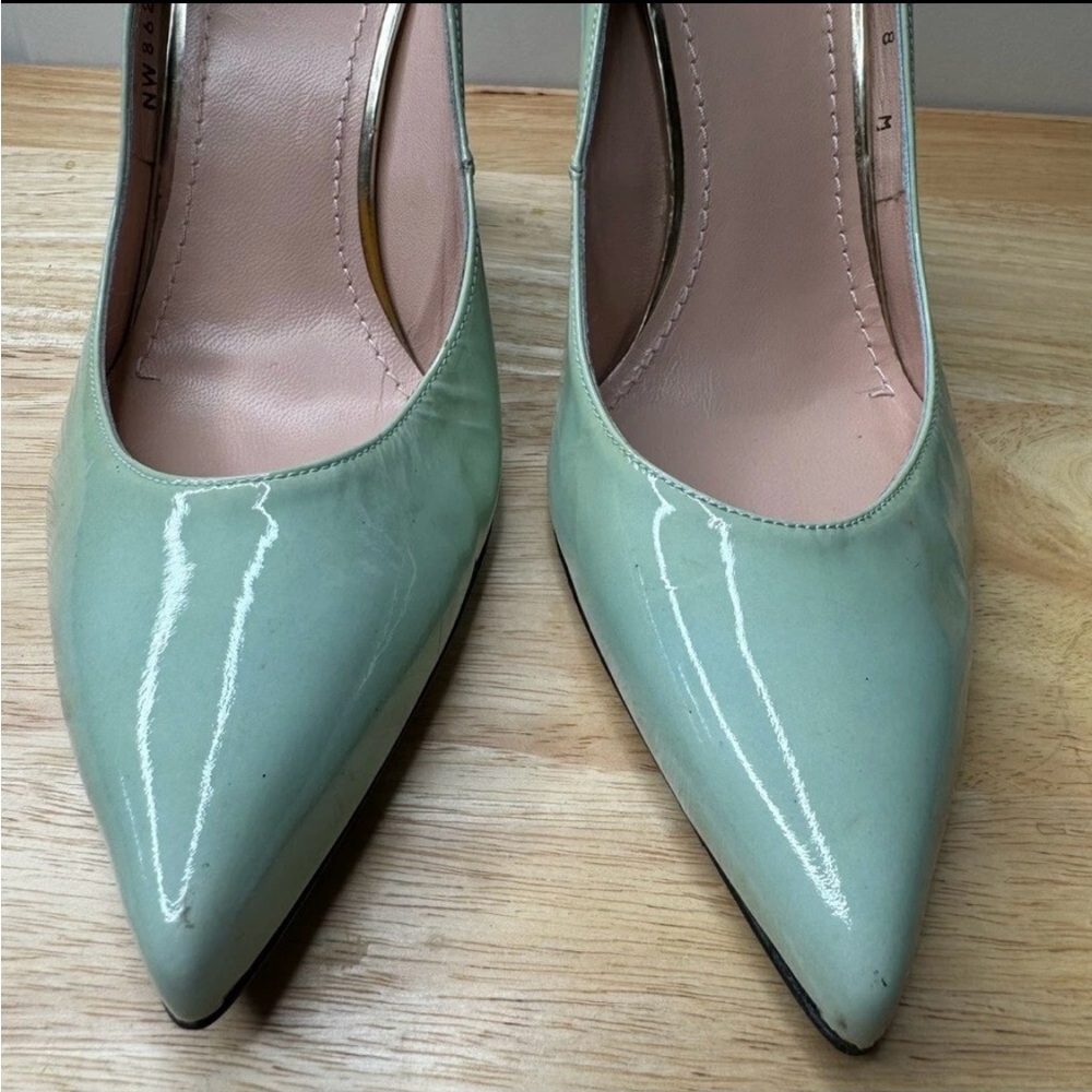 Stuart Weitzman Mint Green Patent Heels - Picture 4 of 9